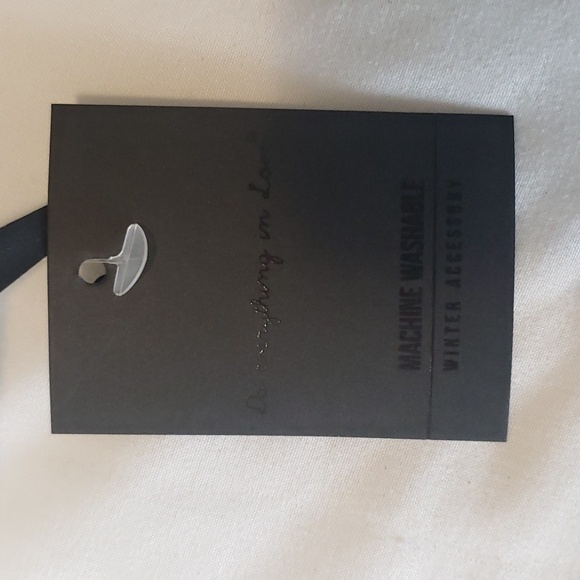 Beanie - Picture 3 of 3